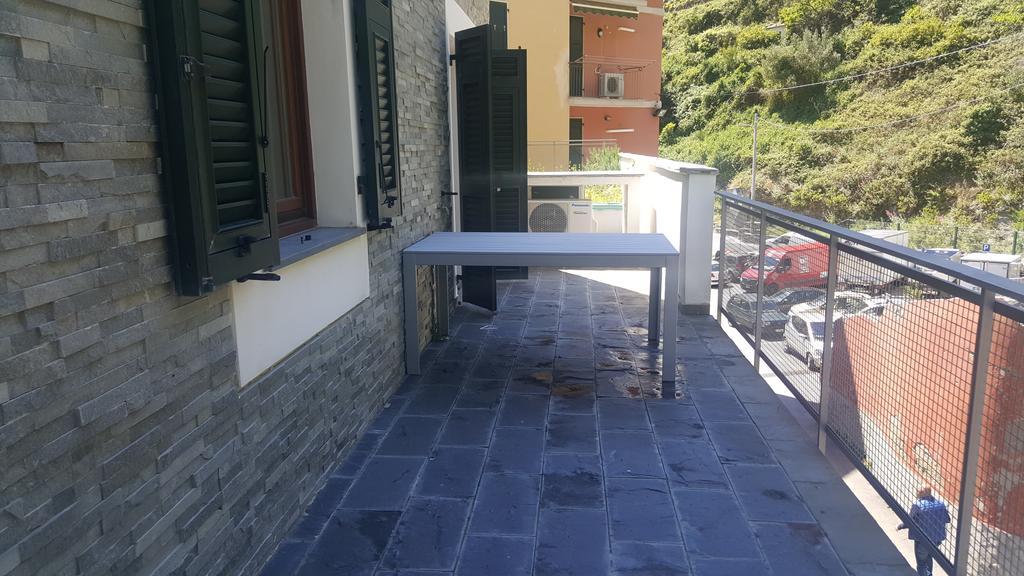 Le Terrazze Al Sole Apartment&Room فيرناتْسا المظهر الخارجي الصورة